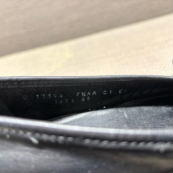 Cole Haan Women’s Black Leather Loafers with Tassels 7 1/2 - Picture 7 of 8